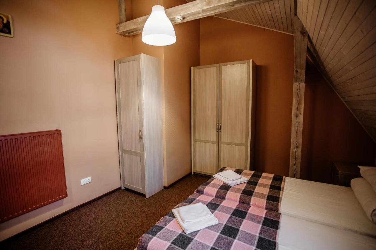 Guest House "Arkhistratyg" Lviv Kültér fotó