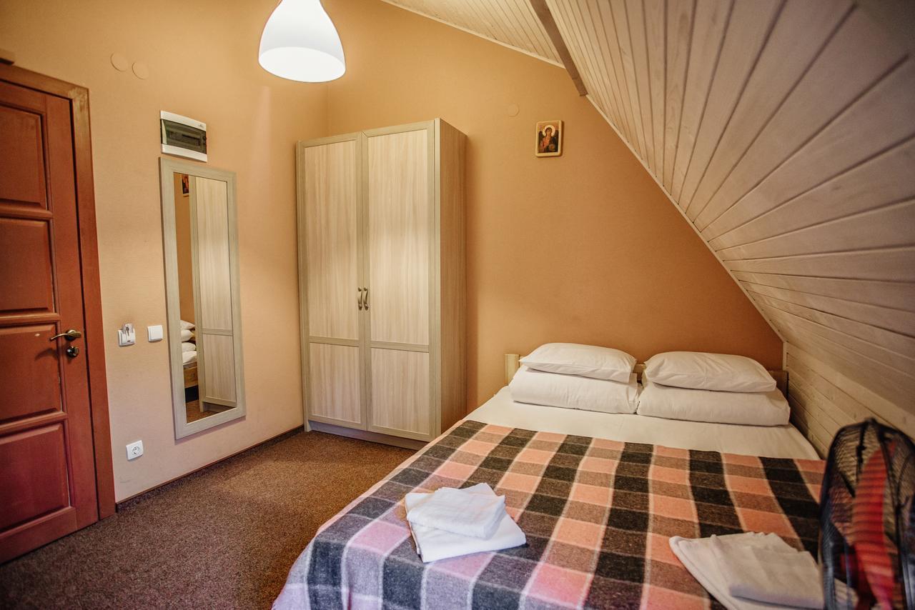 Guest House "Arkhistratyg" Lviv Kültér fotó